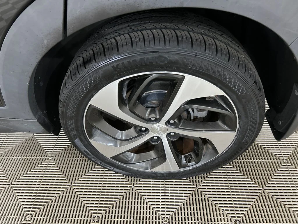 Used 2016 Black Hyundai Sport image 10