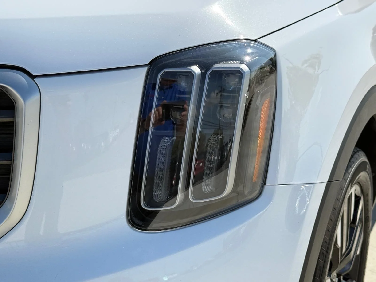 Used 2023 Glacial White Pearl Kia SX image 15