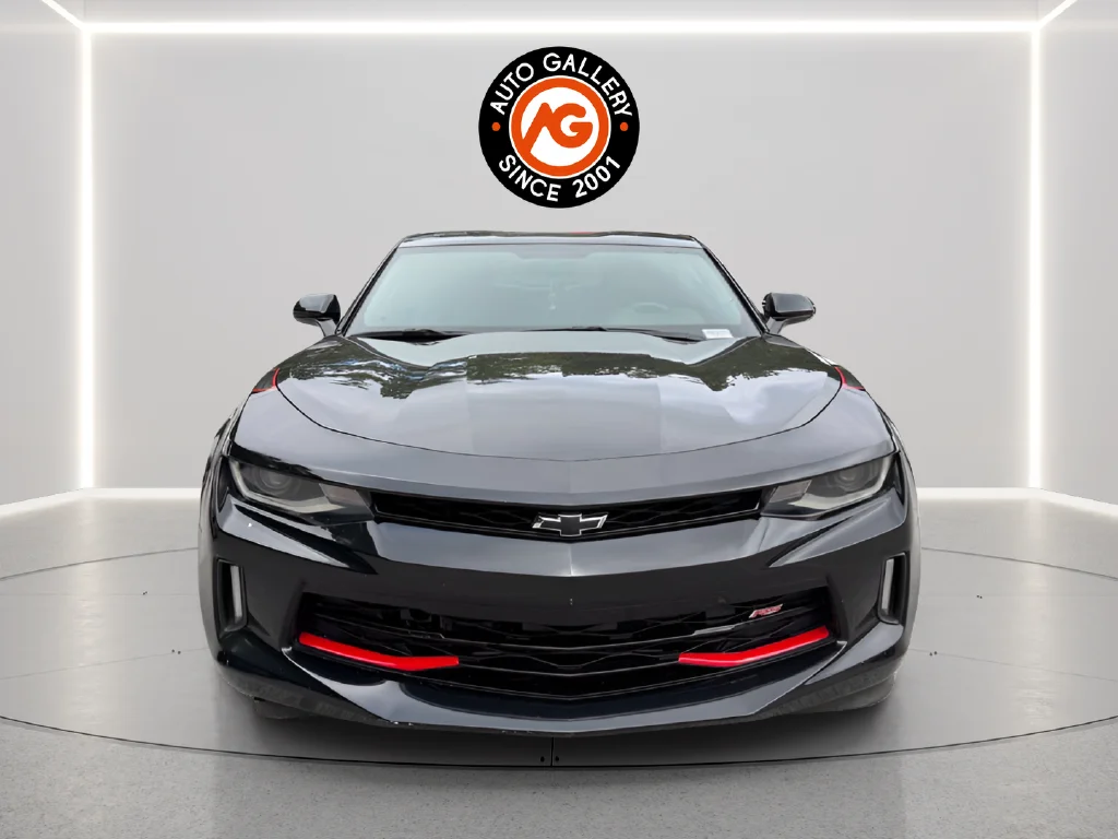 Used 2018 Black Chevrolet 2LT image 2