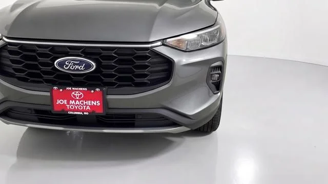 Used 2025 Gray Ford ST-Line Select image 12