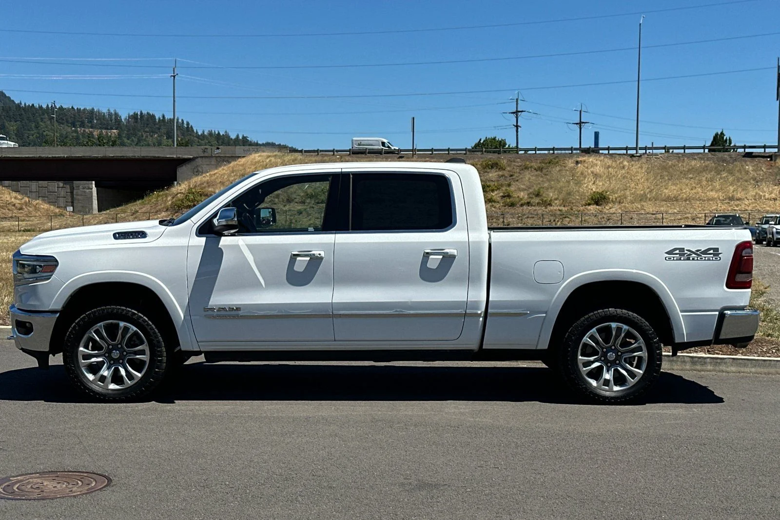 Used 2022 White Ram Limited image 6