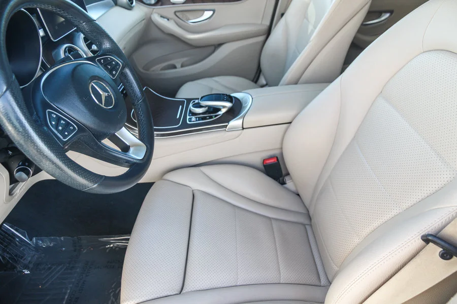 Used 2018 White Mercedes-Benz GLC 300 image 18