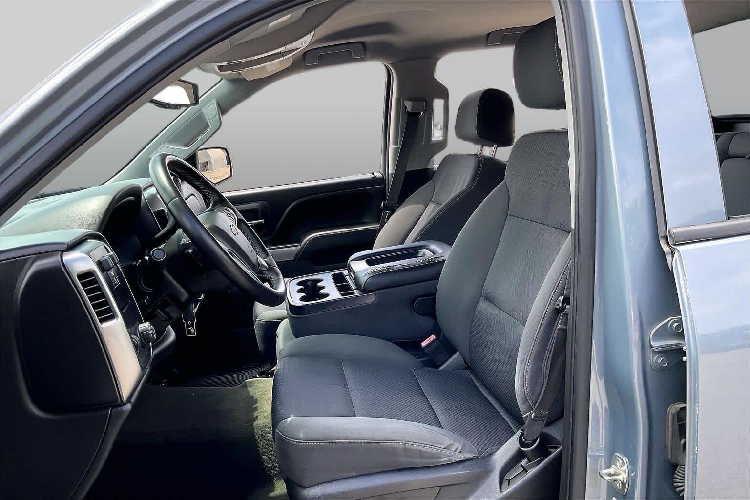 Used 2015 Slate Grey Metallic Chevrolet LT image 8