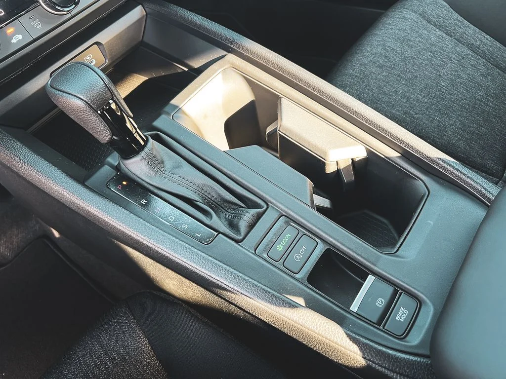 New 2026 Platinum White Pearl Honda LX image 16
