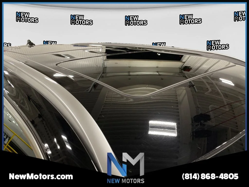 Used 2022 Black Hyundai Calligraphy image 16