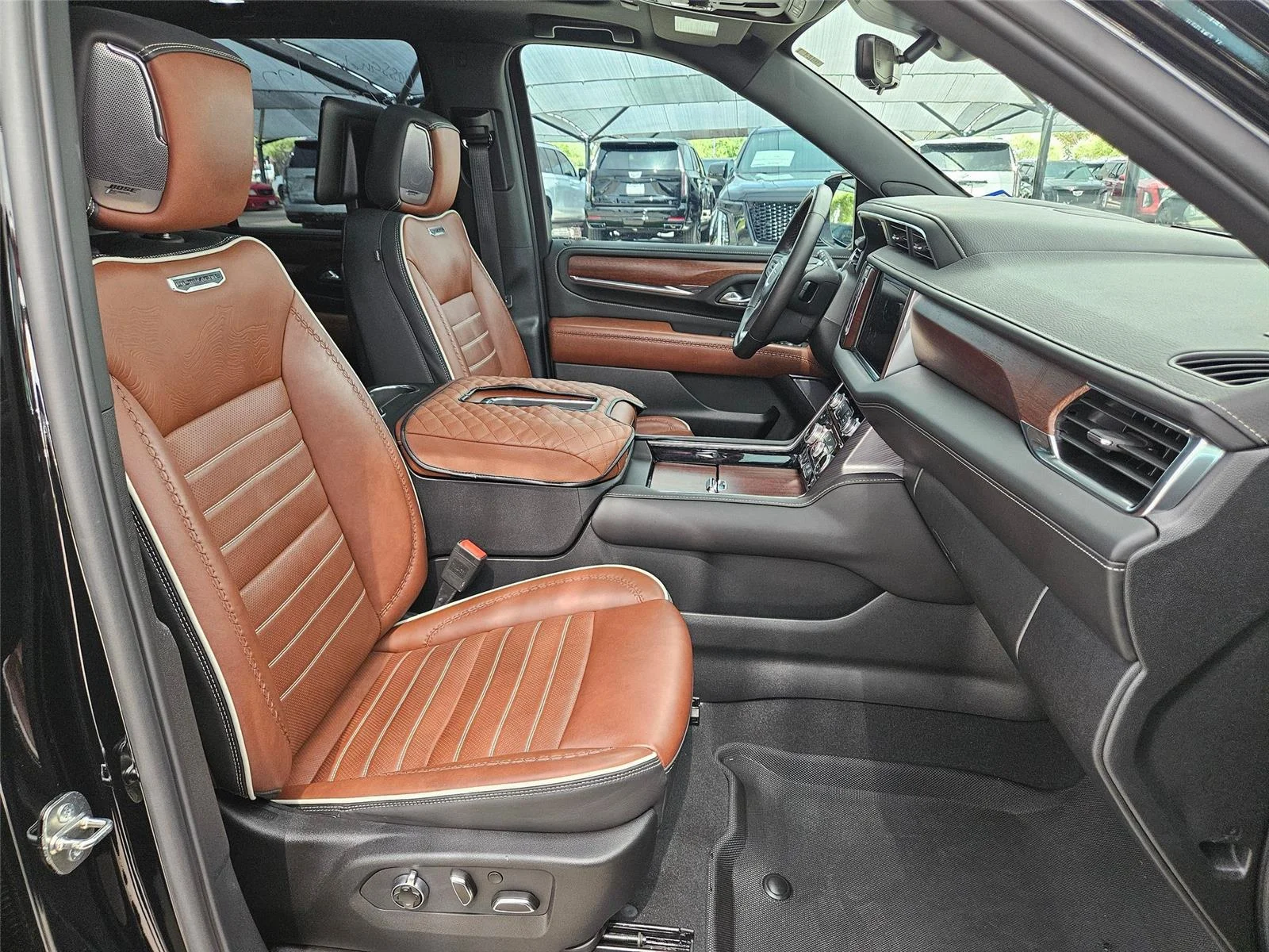 Used 2024 Onyx Black GMC Denali Ultimate image 28