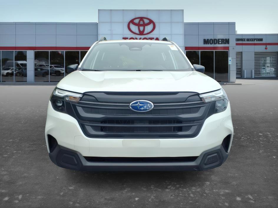 Used 2025 Crystal White Pearl Subaru Base image 9