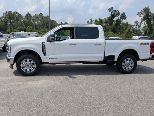 Used 2024 White Ford Lariat image 10