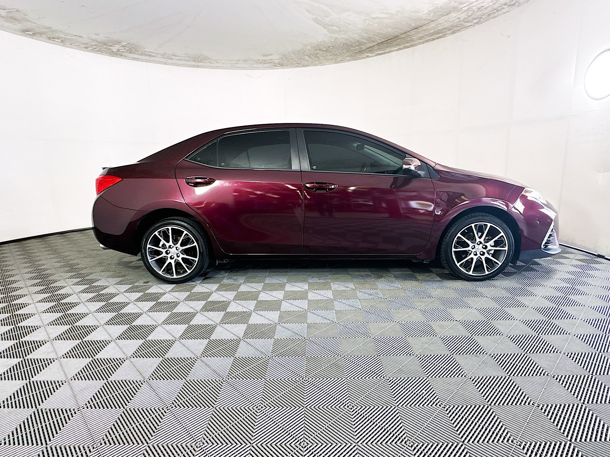 Used 2017 Toyota Corolla SE with VIN 5YFBURHE3HP585529 for sale in Coconut Creek, FL