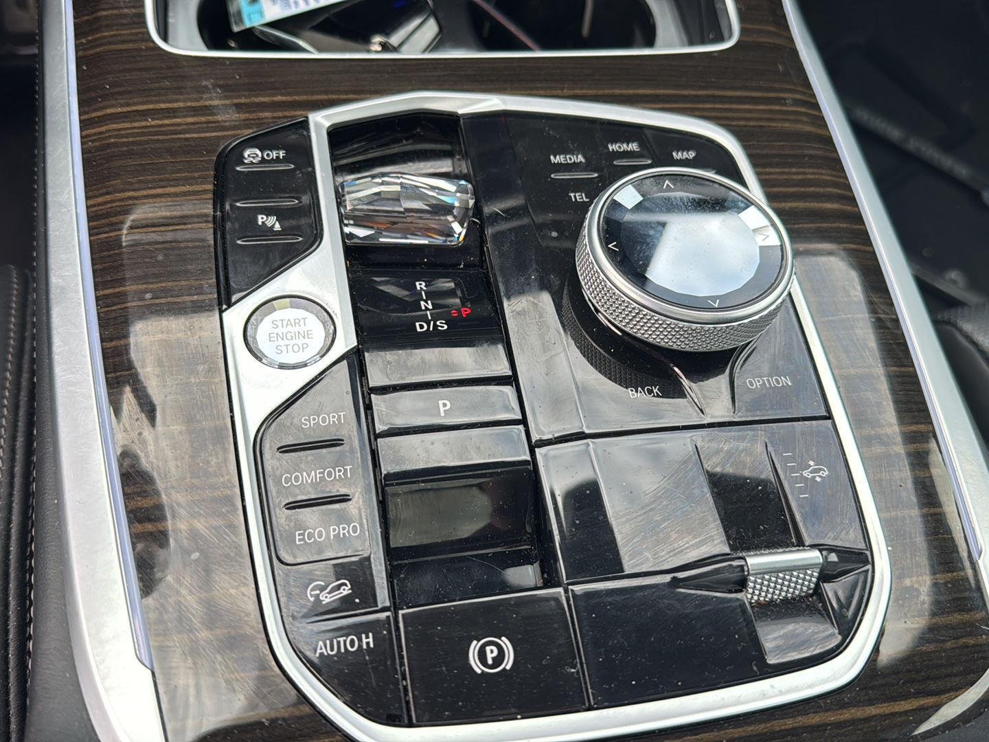 Used 2024 Brooklyn Grey Metallic BMW M60i image 9