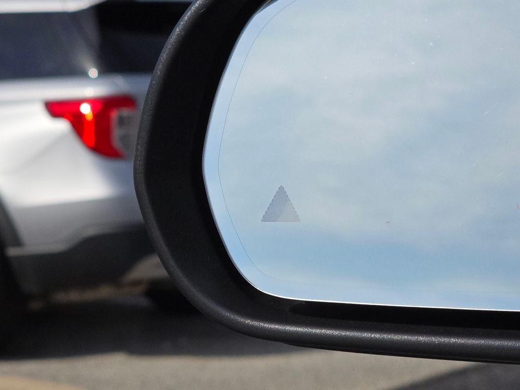 New 2026 Mountain Grey Metallic Mercedes-Benz GLA 250 image 10
