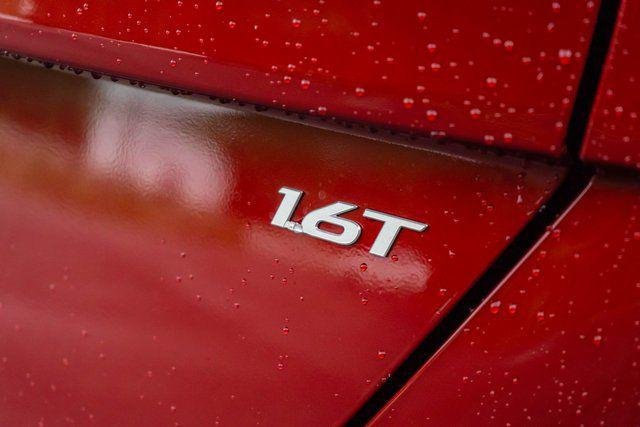 New 2026 Red Hyundai SEL Premium FWD image 10