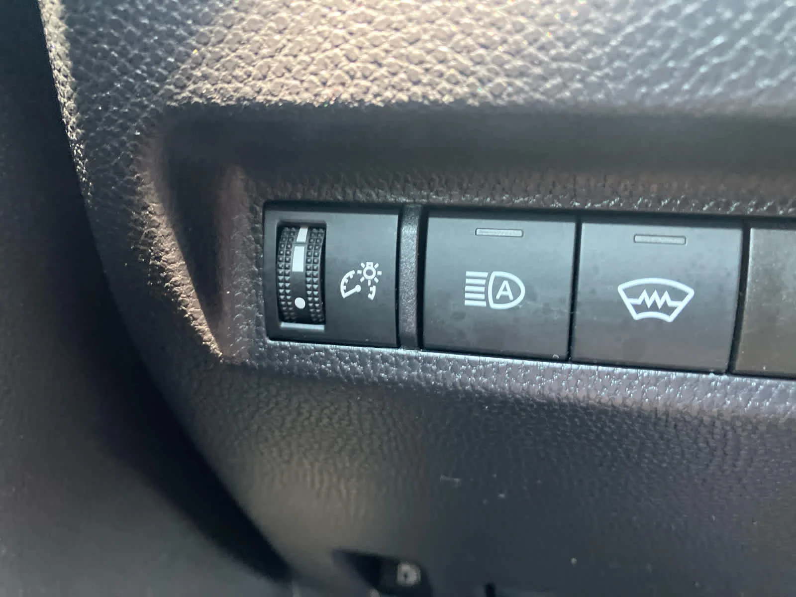 Certified Used 2025 Blueprint Toyota Hybrid XLE image 15