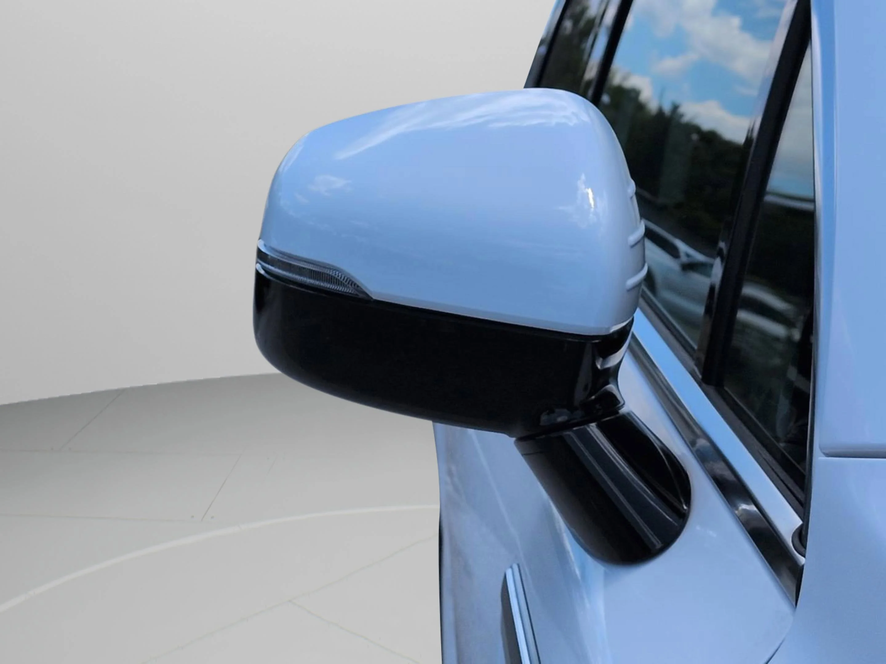 New 2026 Glacial White Kia LX image 14