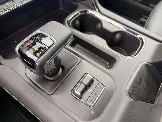 New 2026 White GMC AT4X image 24