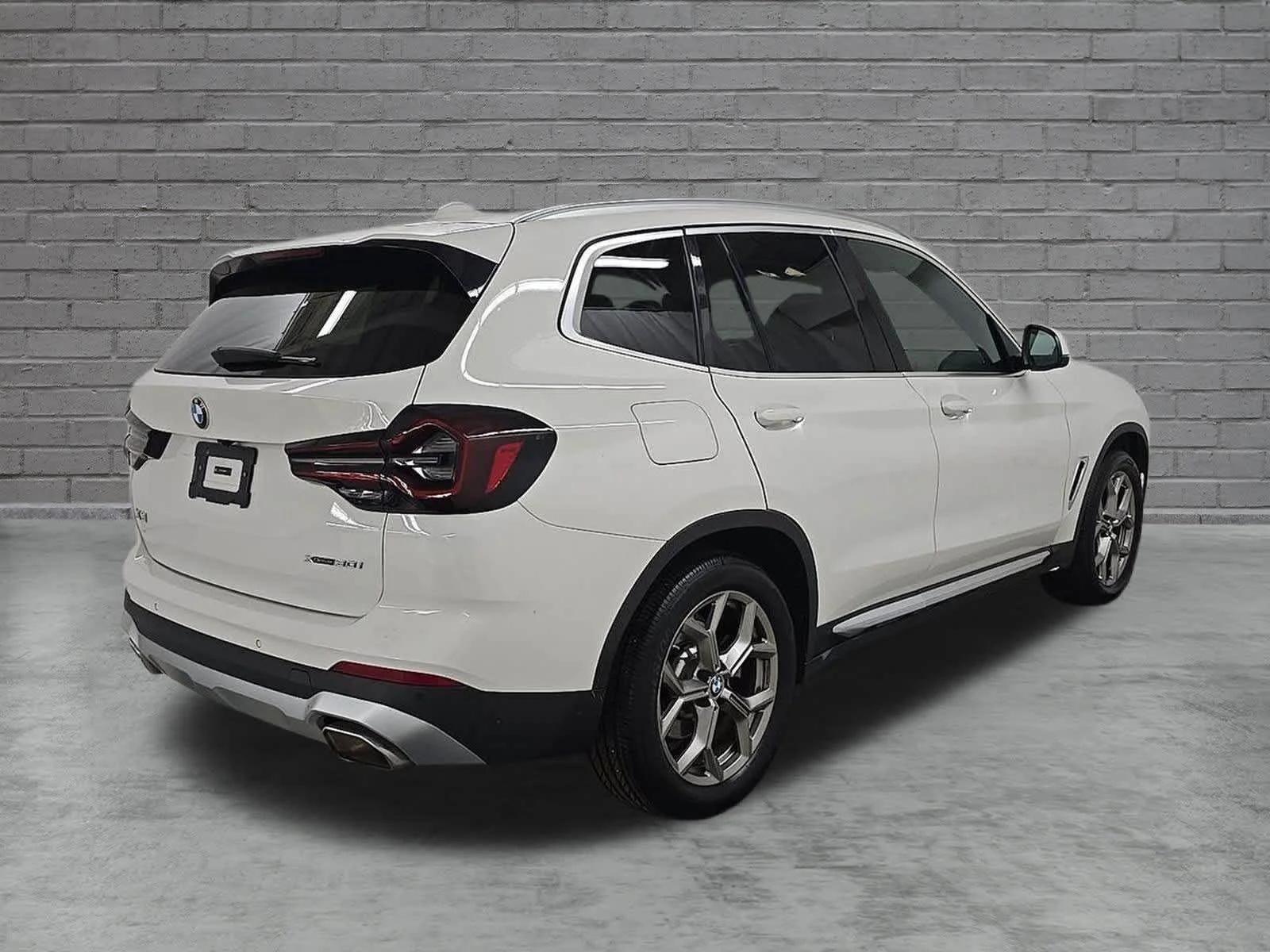 Certified Used 2024 Alpine White BMW xDrive30i image 4