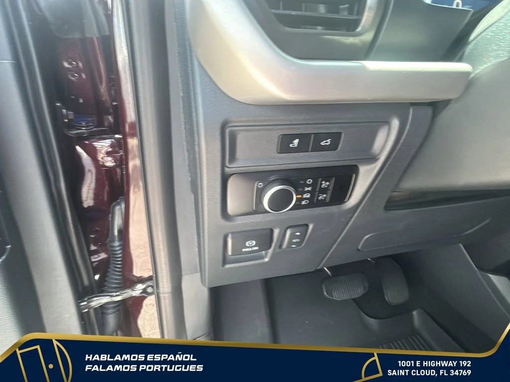 Used 2024 Red Ford XLT image 16