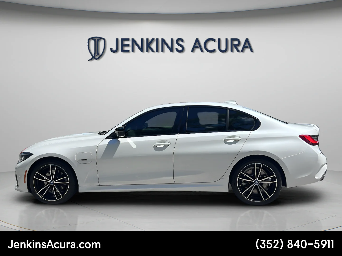 Used 2022 Mineral White Metallic BMW 330e image 6