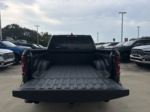 New 2026 Serrano-Green Metallic Exterior Paint RAM Laramie image 27