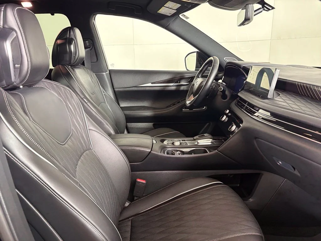 Used 2026 Black INFINITI Autograph image 14