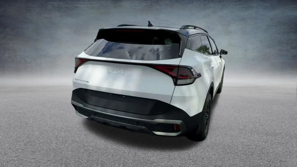 Used 2024 White Kia X-Pro Prestige image 21