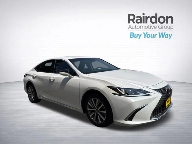 Used 2021 White Pearl Lexus ES 250 image 1