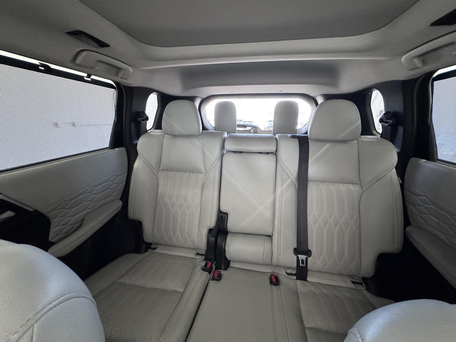 2025 Mitsubishi Outlander SEL - Photo 39