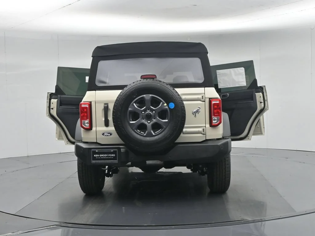 New 2026 Desert Sand Ford Big Bend image 28