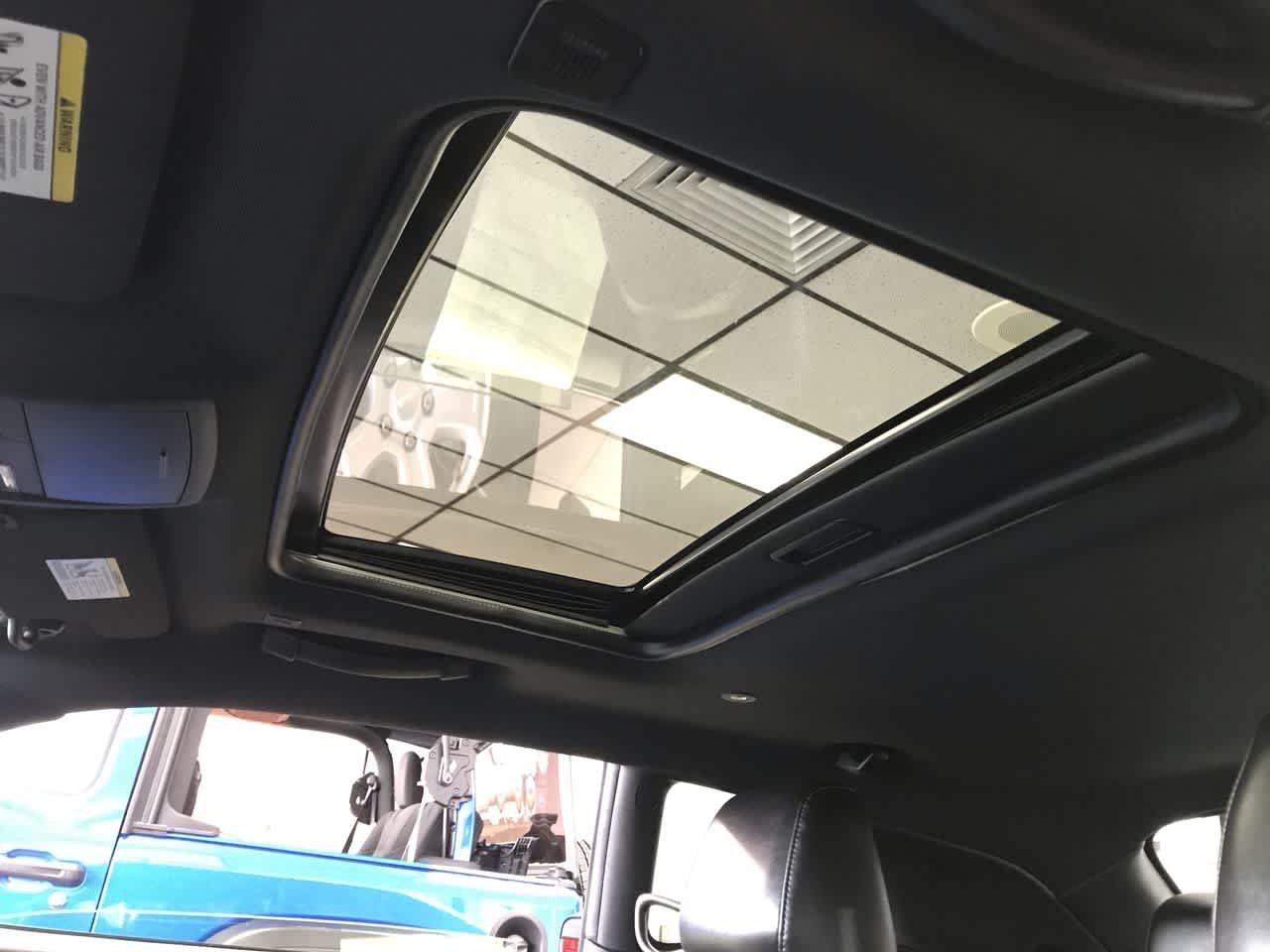 Used 2021 Frostbite Dodge R/T Scat Pack Widebody image 4