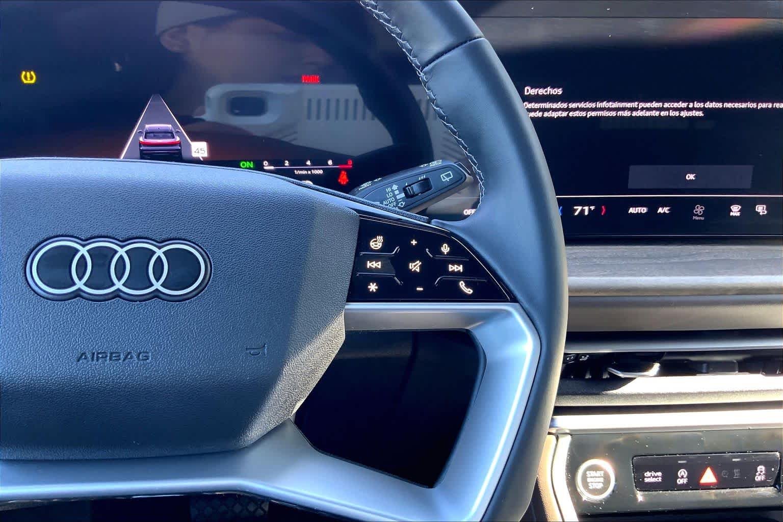 Used 2025 Navarra Blue Metallic Audi Premium image 25