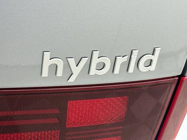 New 2026 Silver Hyundai SE image 23