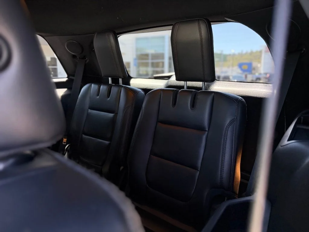 Used 2017 Red Ford Sport image 9