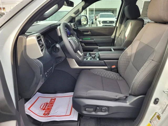 2025 Toyota Tundra SR5 - Photo 17