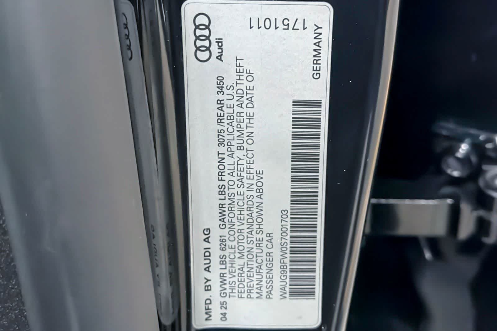 Used 2025 Black Audi Premium Plus image 29