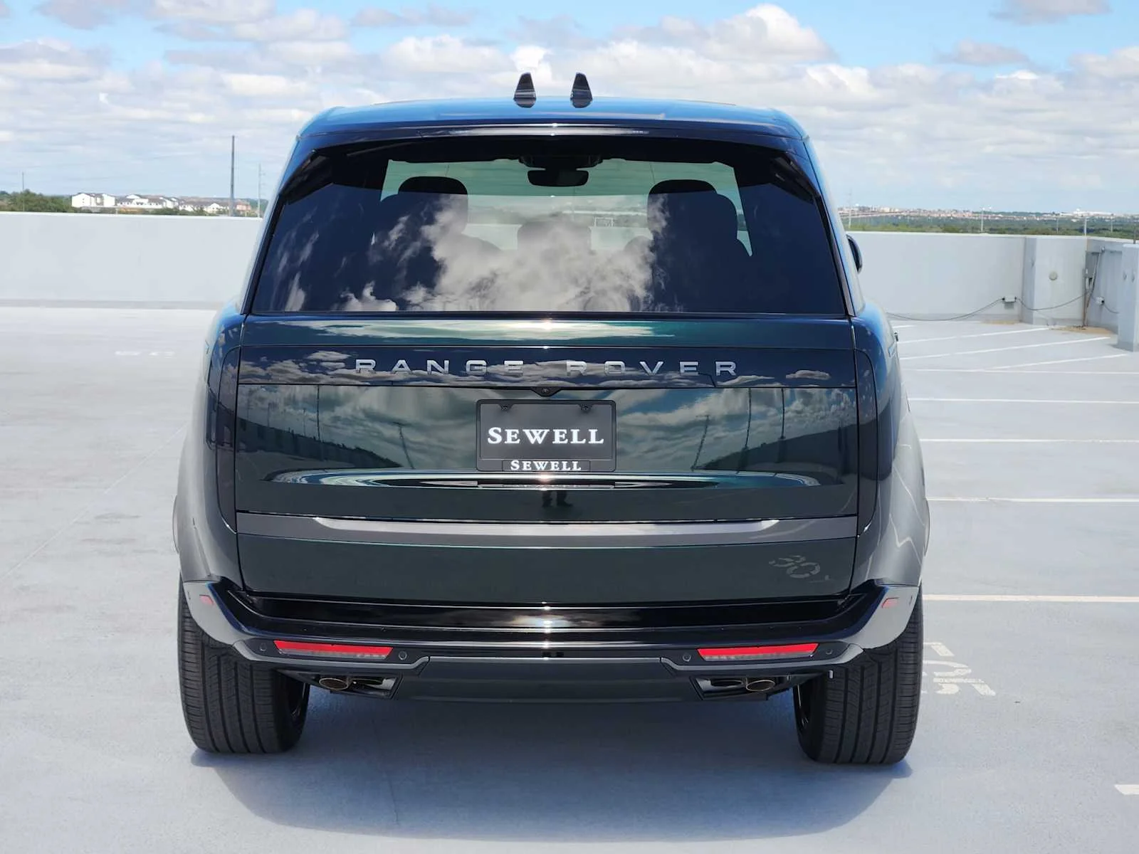 New 2026 British Racing Green LAND ROVER SE LWB 7-Seats / V8 image 6