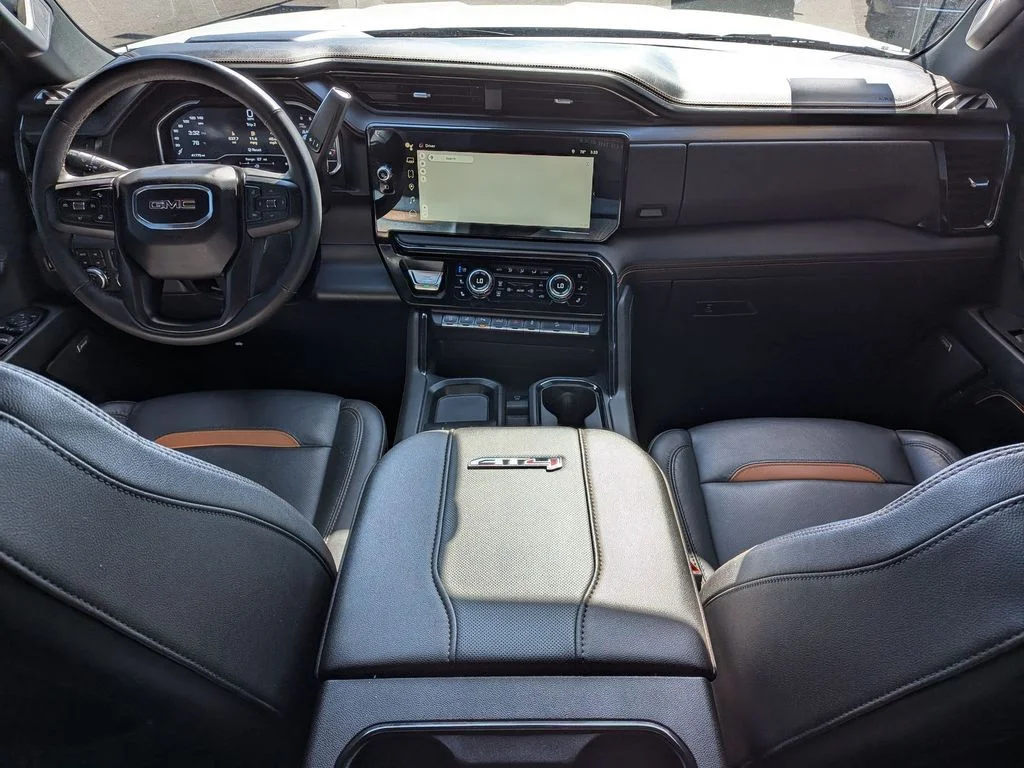 Used 2025 Summit White GMC AT4 image 18