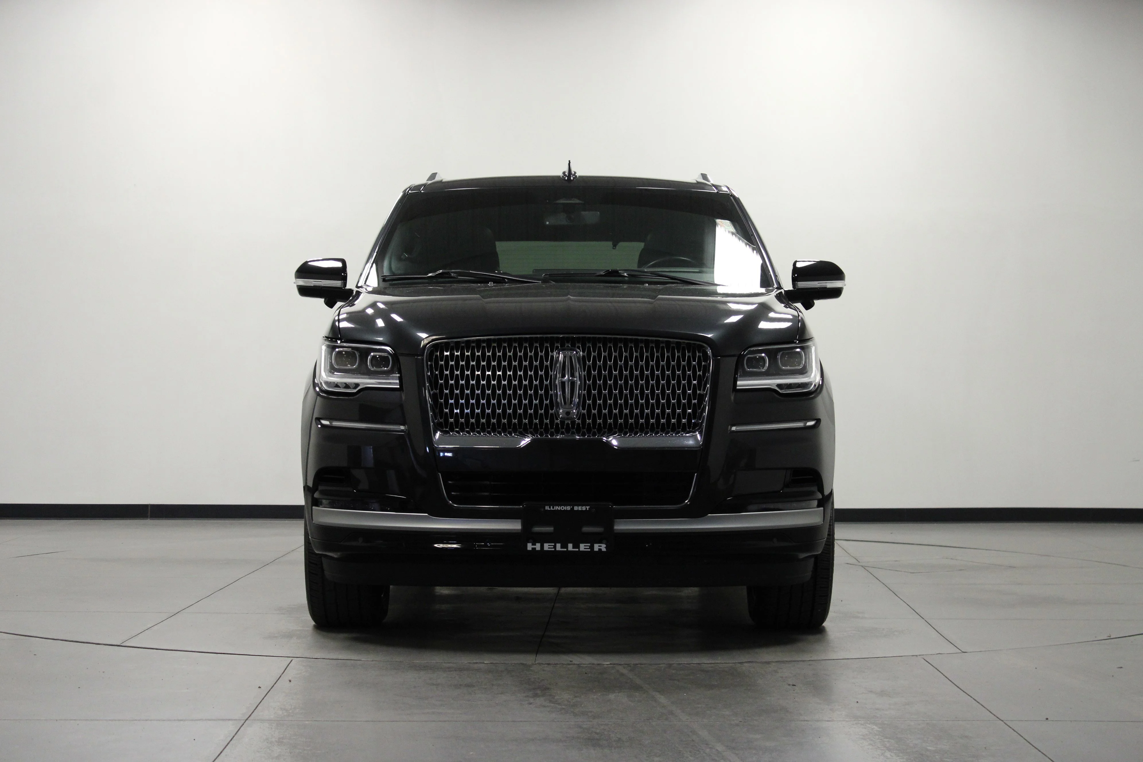 Used 2024 Starlight Gray Metallic Premium Colorant Lincoln Reserve image 9