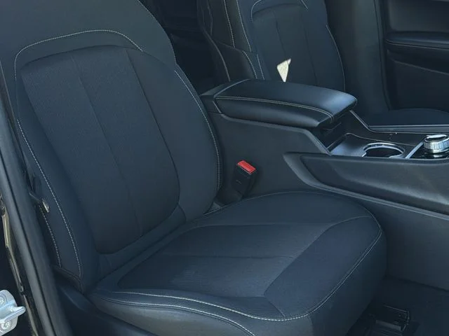 Used 2025 Black Jeep Laredo image 31