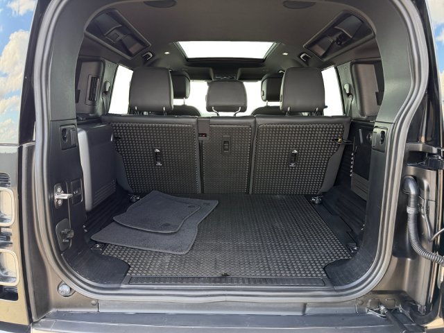 Used 2023 Gray Land Rover Carpathian Edition image 18