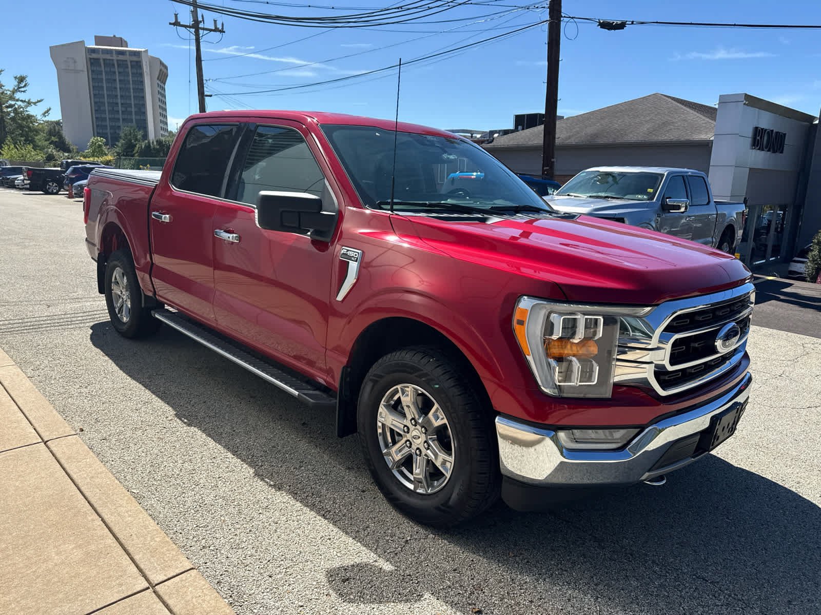 Used 2021 Rapid Red Metallic Tinted Clearcoat Ford XLT image 3