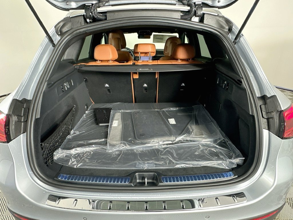New 2027 Cirrus Silver Metallic Mercedes-Benz GLC 300 image 28