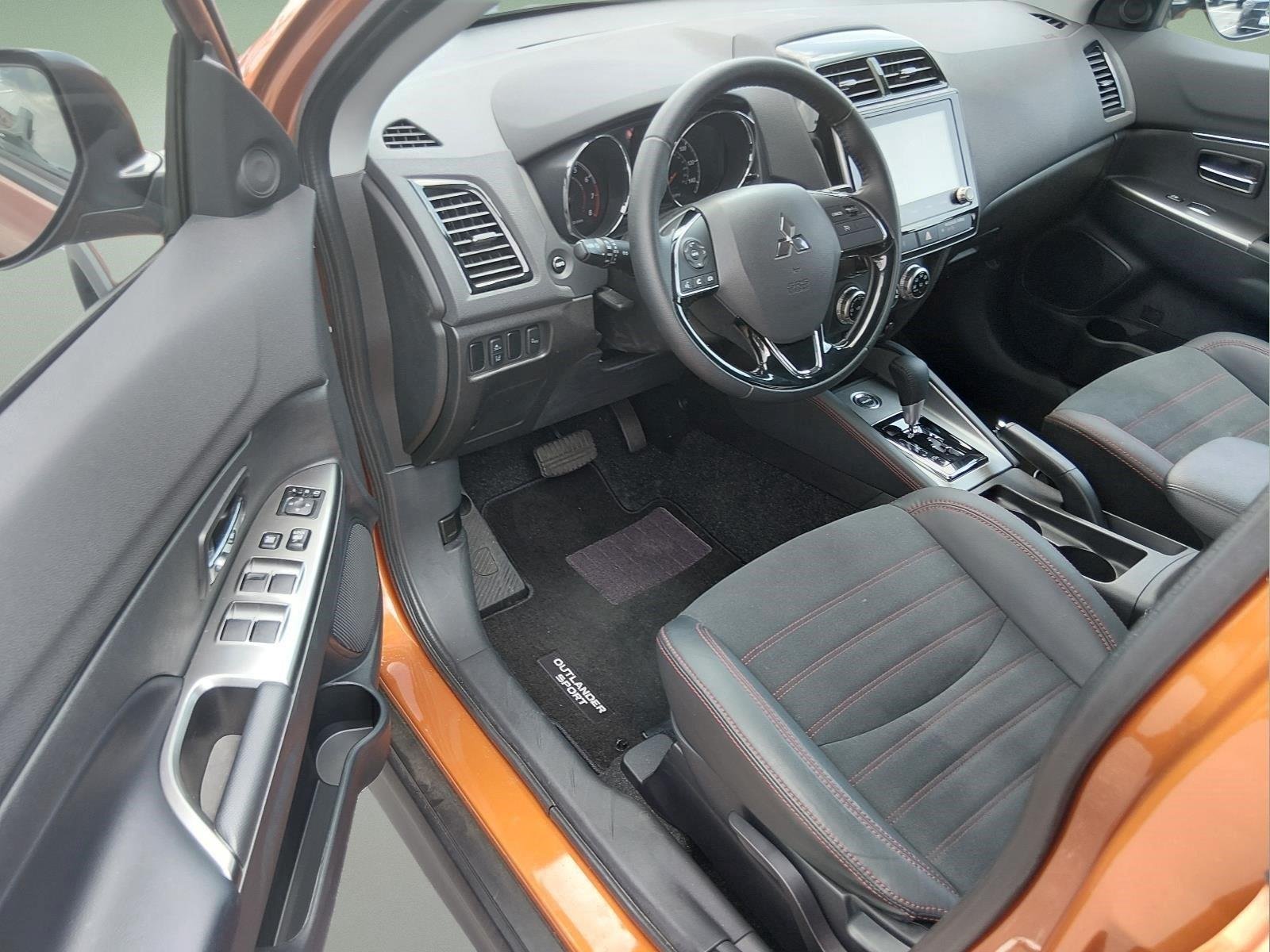 Used 2023 Sunshine Orange Metallic Mitsubishi ES image 15