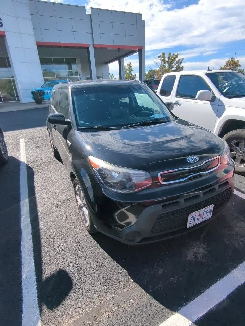 Used 2015 Black Kia Plus image 3
