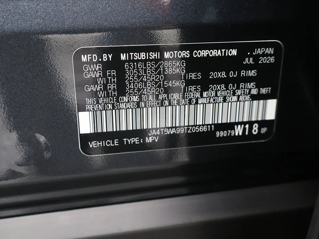 New 2026 Gray Mitsubishi SEL S-AWC image 63