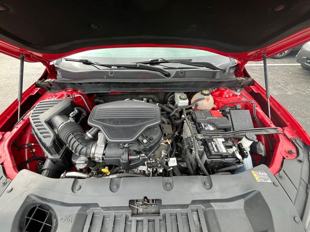 Used 2019 Red Chevrolet RS image 30