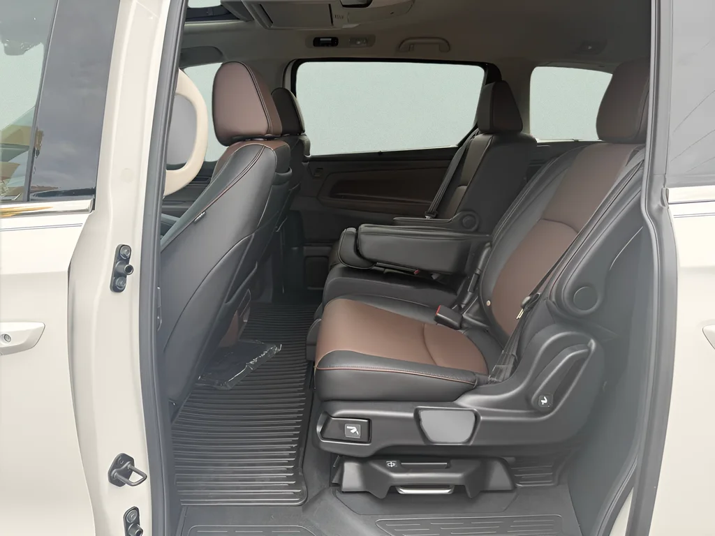 2026 Honda Odyssey Elite - Photo 11