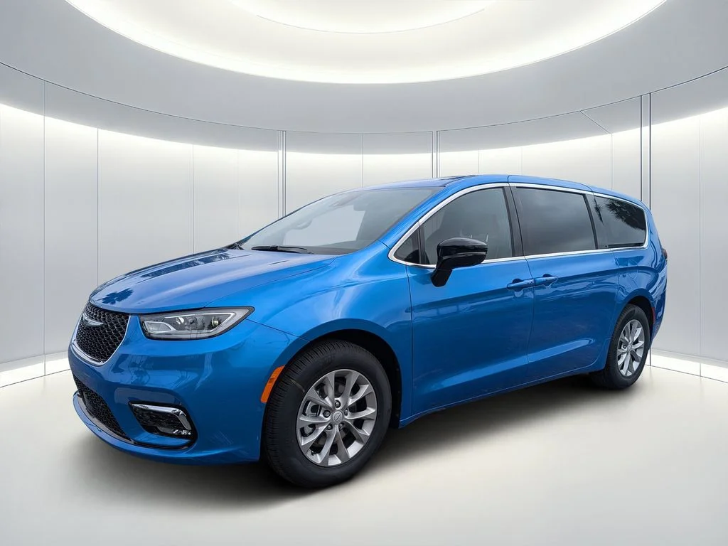 New 2026 Hydro Blue Pearl-Coat Exterior Paint Chrysler Limited image 8