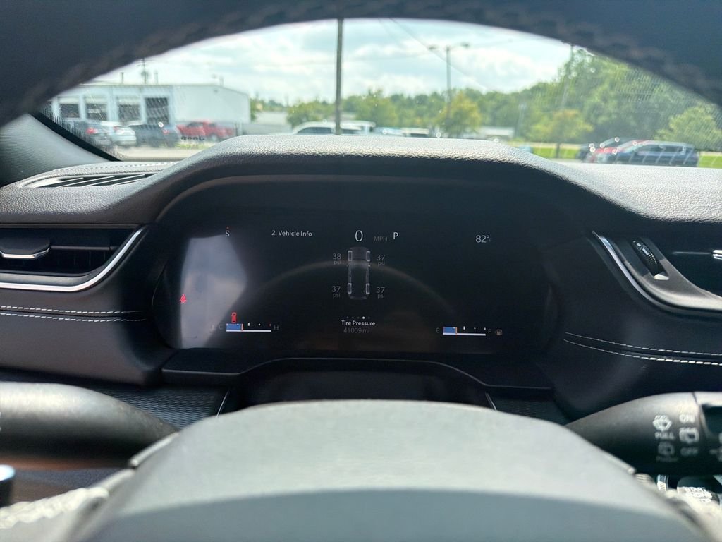 Used 2023 Gray Jeep Altitude X image 18