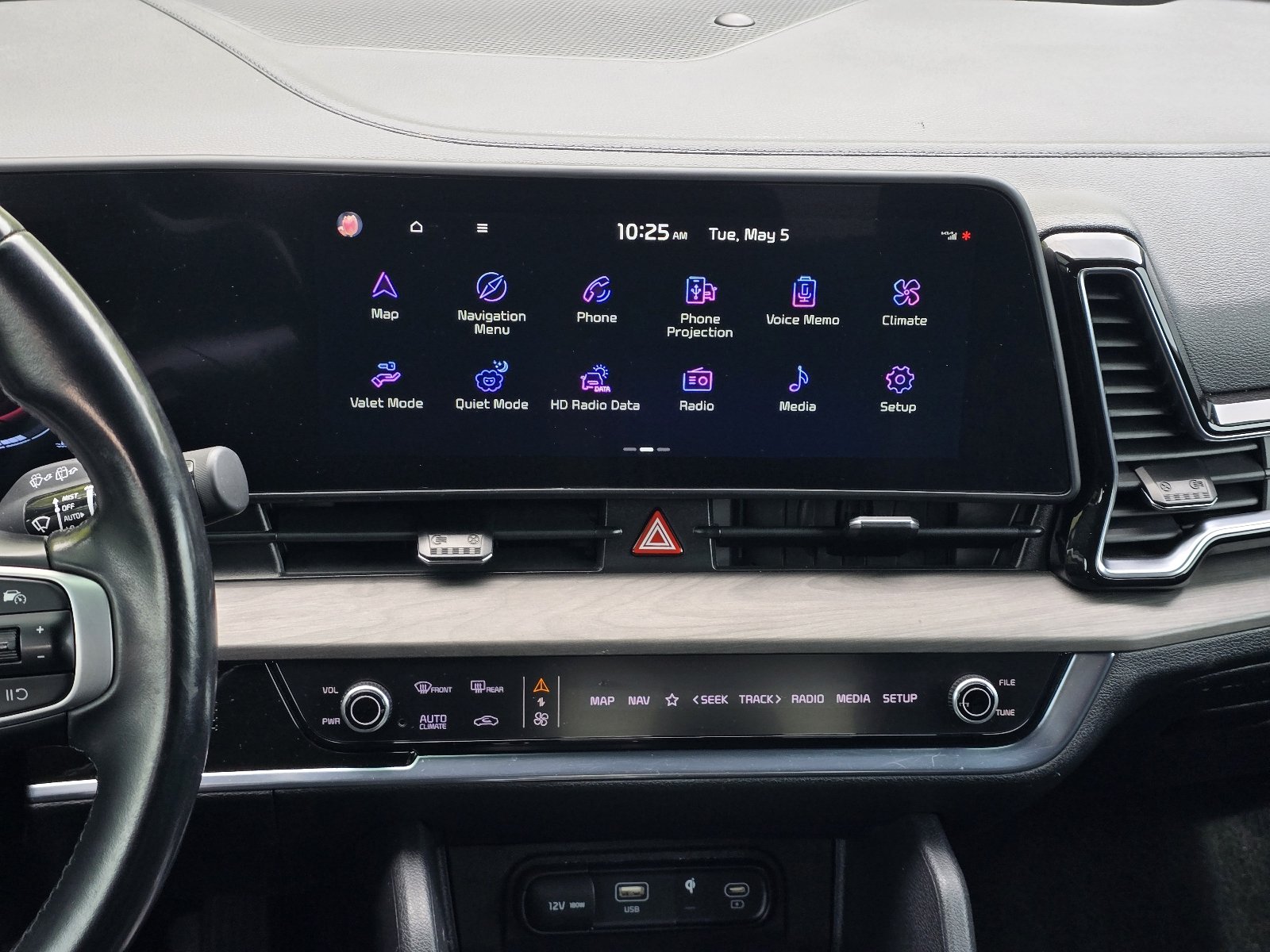 Used 2023 White Kia X-Line image 15