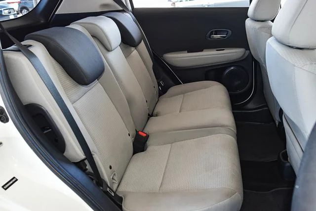 Used 2020 White Honda LX image 28